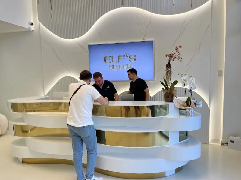 LON'DENT CLINIC - Logo