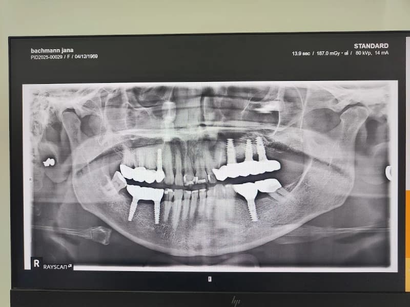 Aksu Clinic Dental Art - Facility Photo