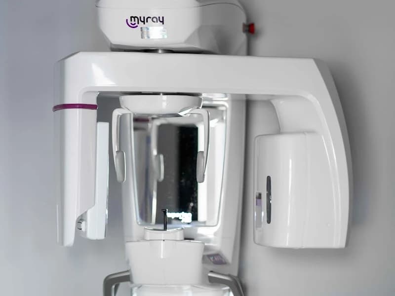 Dente Dental Studio Oral and Dental Health Polyclinic Çiğli - Facility Photo